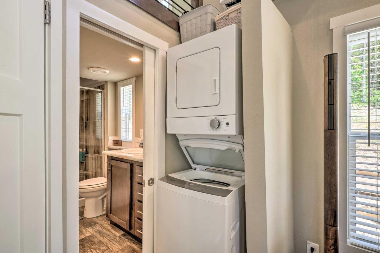 Branson Tiny Home On 52 Acres With Private Lake! ภายนอก รูปภาพ