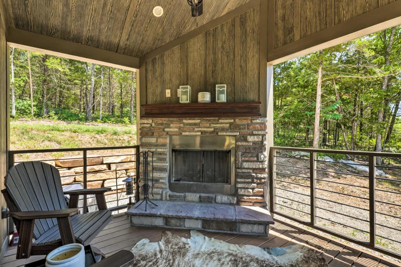 Branson Tiny Home On 52 Acres With Private Lake! ภายนอก รูปภาพ